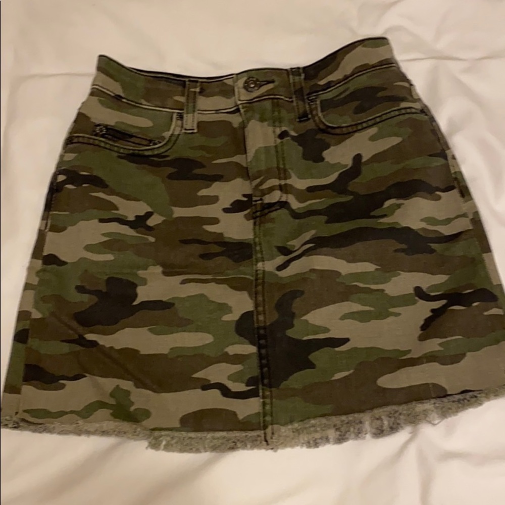 Worn once. LF camo skirt